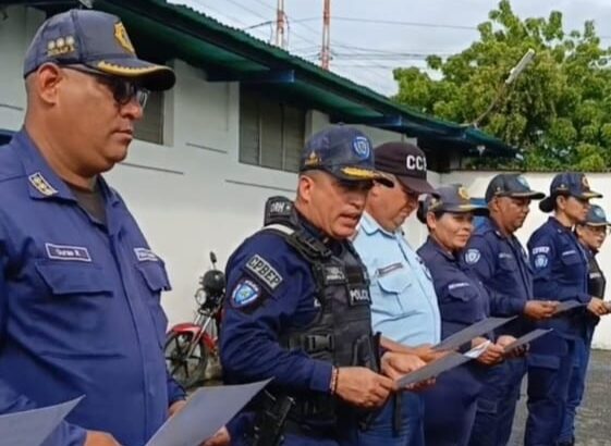 P/C Johan Rumbos, coordinador del CCP № 01 "Los Próceres" al frente de los operativos